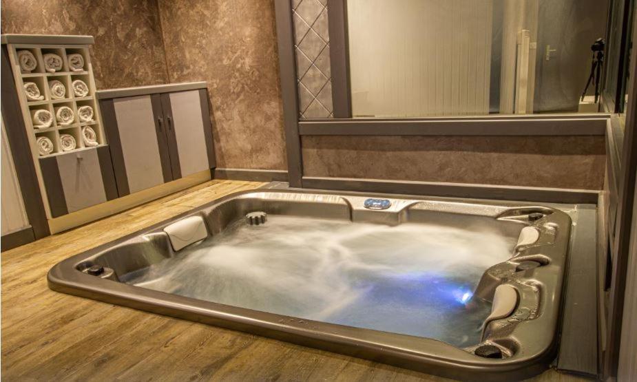 Hotel Ancolie - Champagny En Vanoise ลาปลาญ ภายนอก รูปภาพ
