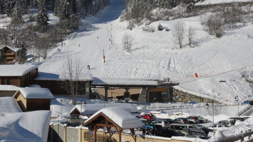Hotel Ancolie - Champagny En Vanoise ลาปลาญ ภายนอก รูปภาพ
